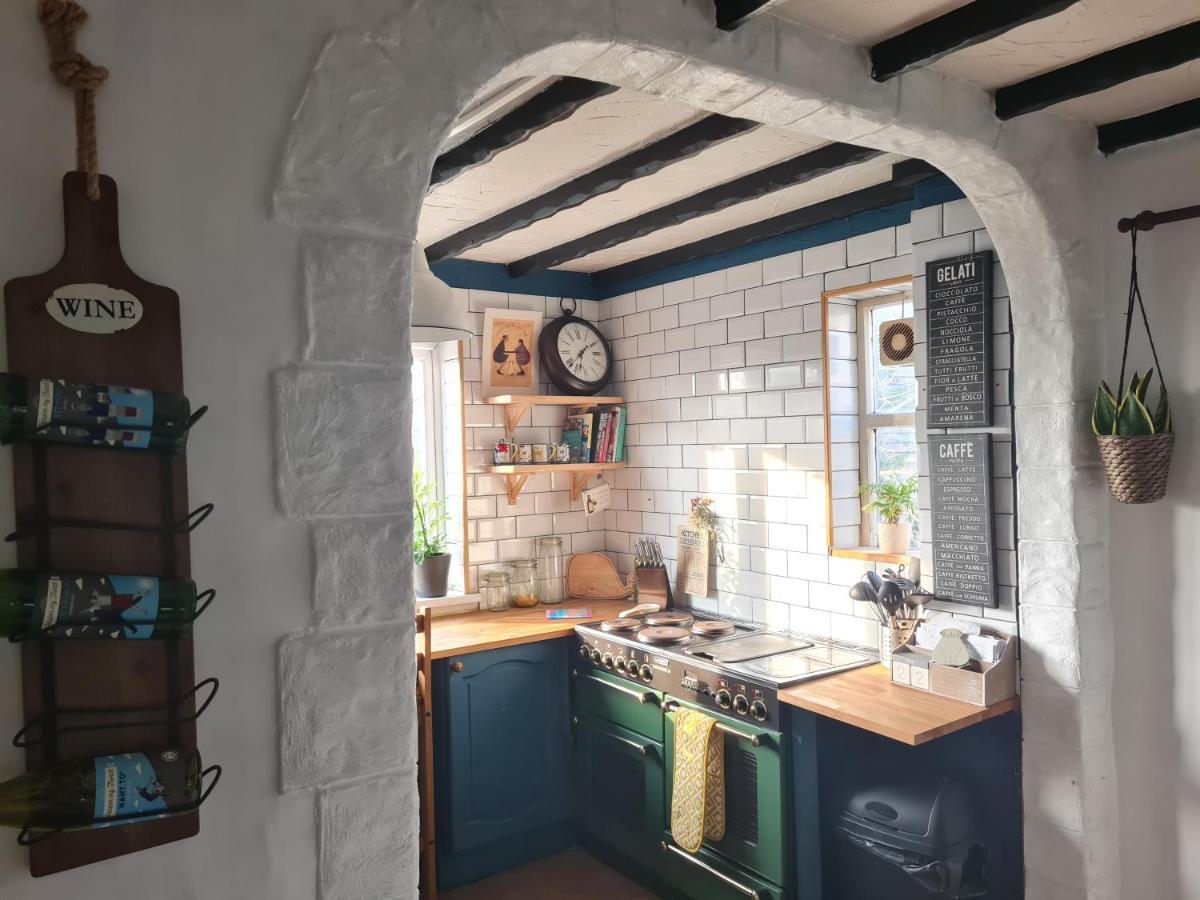 Old Road Cottage Pet Friendly Outdoors Beaches Neath Dış mekan fotoğraf